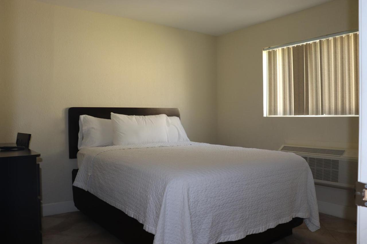 Curtis Inn & Suites Hollywood Luaran gambar