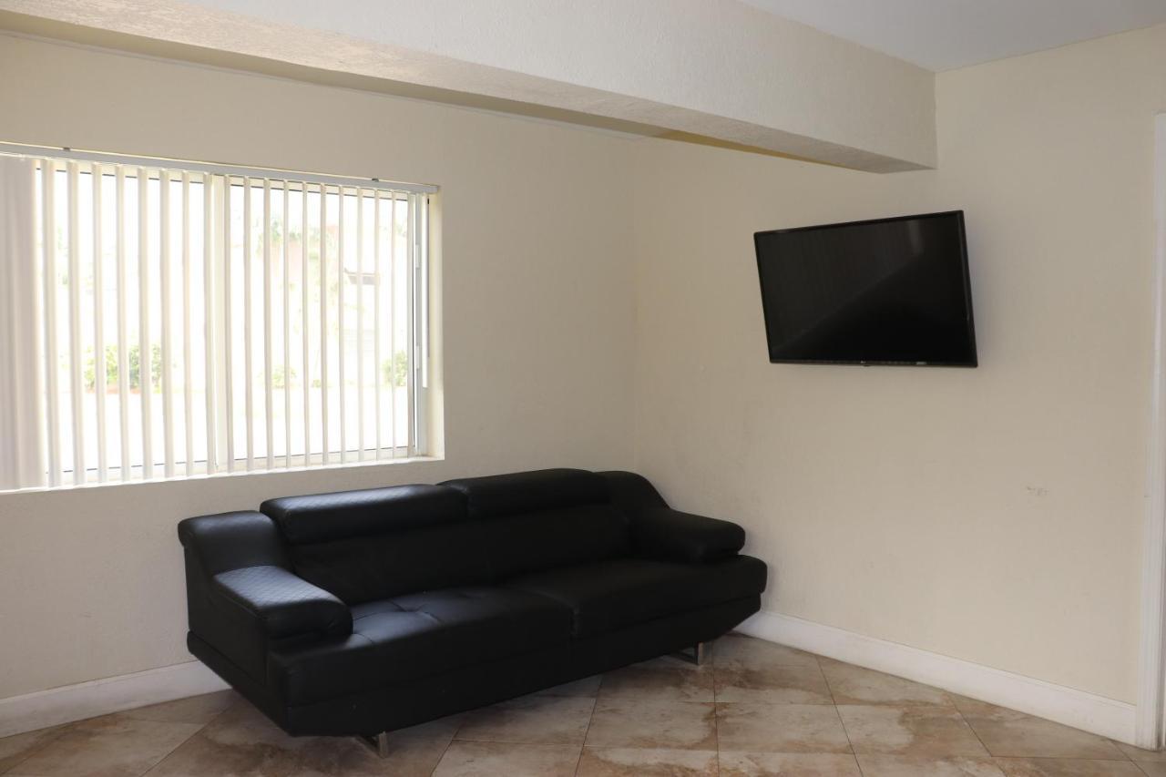 Curtis Inn & Suites Hollywood Luaran gambar